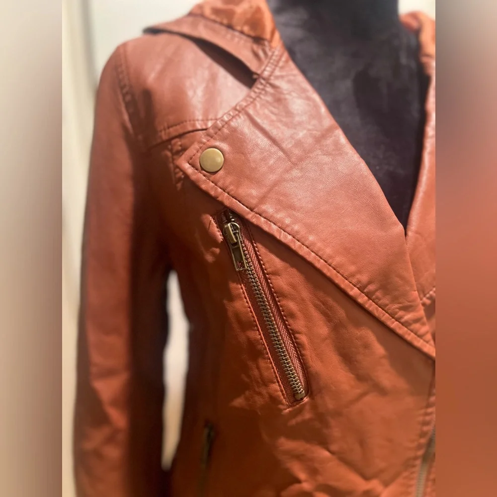 TOBI Vegan Faux Leather Hooded Motorcycle Moto‎ Zippered Brown Jacket Size Small